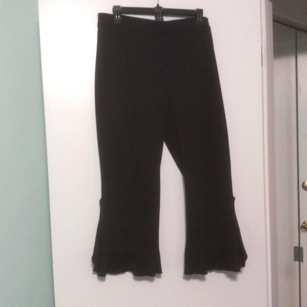 Capri sz 14 by Alfani botton scalloped  nice style - stretch pull on no zipper.